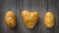 Знайшли картоплю, схожу на серце? Прикмети, пов'язані з овочем