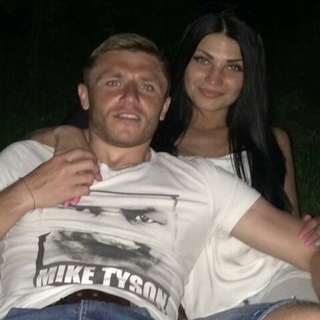 Михайло Сергійчук зі своєю дівчиною