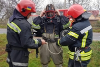 Пожежний з номером «5» ризикував життям під час операції порятунку на Рівненщині (ФОТО)