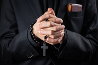 Громада «за», а священник «проти»: Чи гріх попам УПЦ (МП) переходити до ПЦУ