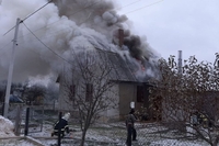 На Рівненщині горів будинок: пожежу гасили 3 години (ФОТО)
