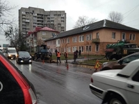 Через ремонт на одній з вулиць Рівного – ускладнений рух транспорту (ФОТО)