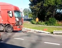 На Рівненщині зіткнулися вантажівка та молоковоз (ВІДЕО) 