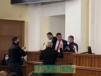 «Чемодан – вокзал – Росія»: у Харкові депутат не захотів говорити українською під час засідання сесії (ВІДЕО)