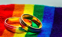 «Перший крок» до одностатевих шлюбів: Зеленський відповів на петицію