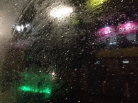 Рівняни нарікають на роботу таксі у зливу
