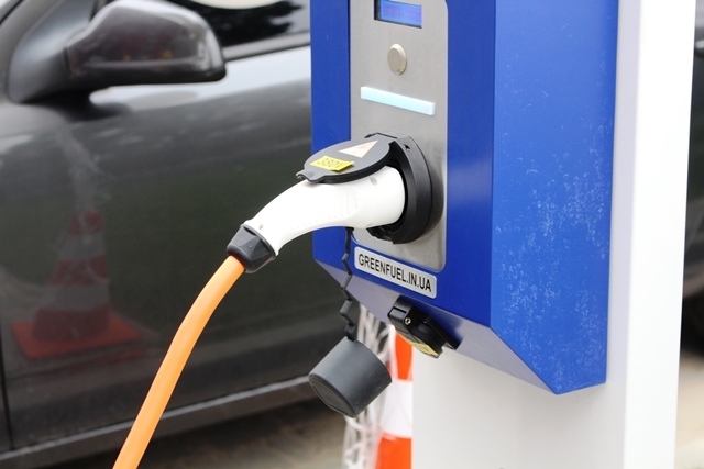 Повністю зарадити свій електрокар можна за 4-5 годин