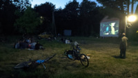 У селищі на Рівненщині відбувся перший кінопоказ просто неба (ФОТО)