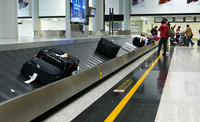Лайфхак – як першим отримати свою валізу в аеропорту