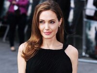  5 секретів краси Анджеліни Джолі 