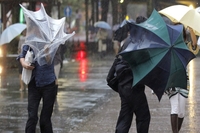 Град, грози та зливи: синоптики засмутили прогнозом погоди (СИНОПТИЧНА КАРТА)