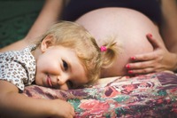 Прогноз гінеколога: Україну чекає baby boom – пари заморожують свої статеві клітини