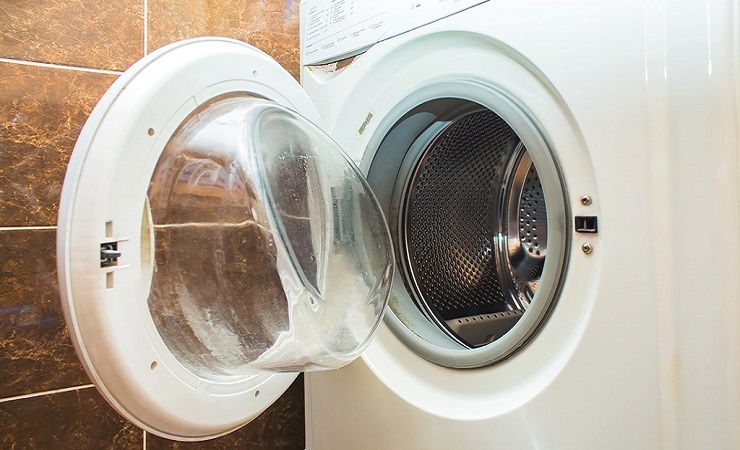 Як відкрити пральну машинку горіння?