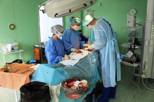 ВІктор Дрозд під час операції