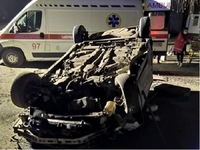 Renault Laguna потрапив у ДТП на Рівненщині: п'ятеро людей у лікарні (ФОТО)