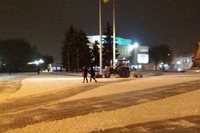 Через сніг техніка міськШЕУ вже працює на вулицях Рівного