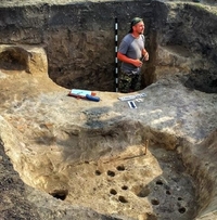 Археологи на Рівненщині розкопали житло давніх людей (ФОТО)