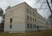 На території Рівненського військового госпіталю занепадає корпус-довгобуд, якому 28 років