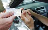 Українцям найближчими днями не видаватимуть водійські права