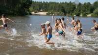 Підліток під час відпочинку на озері заразився бактерією, яка заживо пожирала його тіло