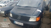 У Рівному знайшли викрадений Mercedes (ФОТО)