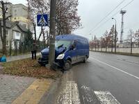 Хотів уникнути наїзд на пішохода? Поблизу вокзалу у Рівному сталася ДТП