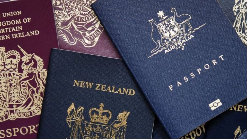 ОАЕ більше не лідер: Паспорт якої країни назвали «найсильнішим» у 2026 році