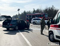 Працюють мало не всі спецслужби: на трасі у Рівненському районі сталася смертельна ДТП (ВІДЕО)