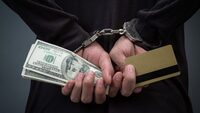 $1000 за вступ: на Рівненщині викрили викладача на хабарі