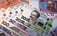 Ці 50 гривень уже не приймуть у магазині: які купюри стали «сувенірами»