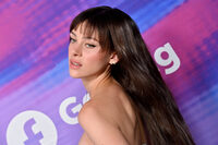 Трендові стрижки з чубчиком: 4 ідеальні варіанти на 2025 рік (ФОТО)