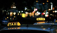 Таксі вночі у Рівному викликати дуже проблематично: відомі причини і чи буде доступна послуга надалі