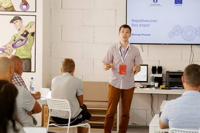 Тарас Комаренко навчає підприємців