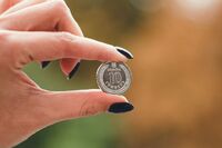 Де покласти копійки, щоб вони притягували паперові гроші: народні прикмети