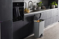 5 місць у домі, де не можна ставити сміттєве відро: народні прикмети