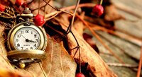 Зимовий час в Україні. Чи треба переводити годинники?