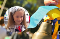 6-річна дівчинка, яка вперше пішла до школи, розсмішила українців реальним поглядом на життя (ВІДЕО)