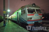 Після ракетних ударів Укрзалізниця скасувала рух низки поїздів (ПЕРЕЛІК)