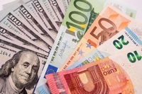 Курс євро перевалить за 32 грн: що буде з доларом