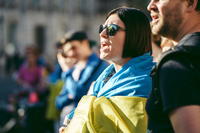 Лише 1 з 6 живе на допомогу — як насправді заробляють українські біженці в Європі у 2026 році