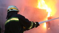 Під час гасіння пожежі у Рівненському районі надзвичайники врятували чоловіка з інвалідністю