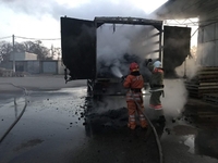 На Рівненщині загорілася вантажівка з вугіллям (ФОТО)
