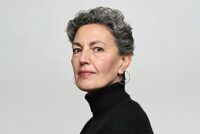 Для жінок за 50: Ці стрижки з чубчиком мають омолоджувальний ефект (ФОТО)  