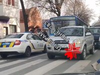 Вулиця Соборна стоїть: ДТП за участі тролейбуса сталася у Рівному