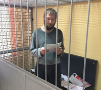 Бородатого «сепаратиста» суд вирішив далі тримати у СІЗО (ФОТО) 