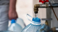 Запаси води на випадок НП: де їх НЕ можна зберігати в домі (ФОТО)