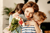 14 травня - День матері: вітання та листівки (ФОТО)