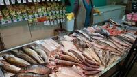 У супермаркетах знизилися ціни на рибу