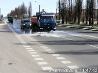 У Рівному навіть у неділю дезінфікують дороги і тротуари (ФОТО/ВІДЕО)