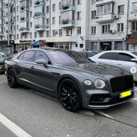 В Україні помітили розкішний Bentley – за 9 млн (2 ФОТО)